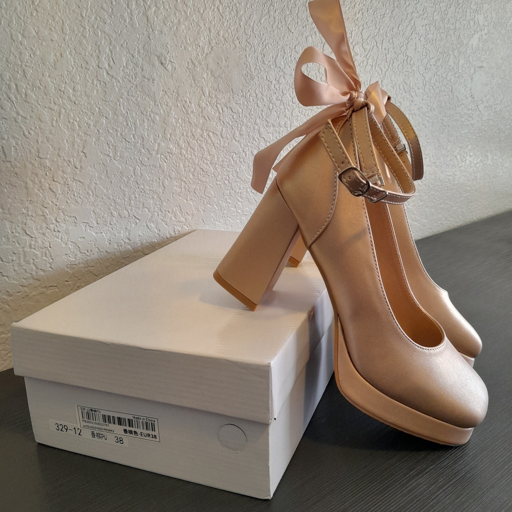 Chic Satin Bow Heels
